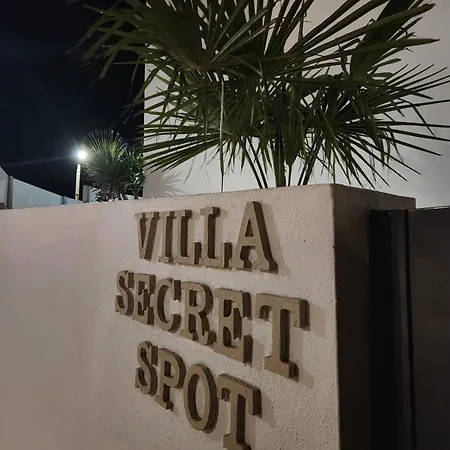 Vila Secret Spot Luxury *